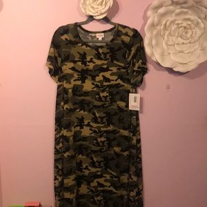 Short sleeve Carly dress
